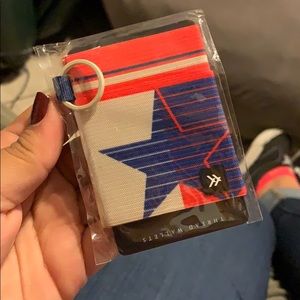 Thread elastic wallet / card holder